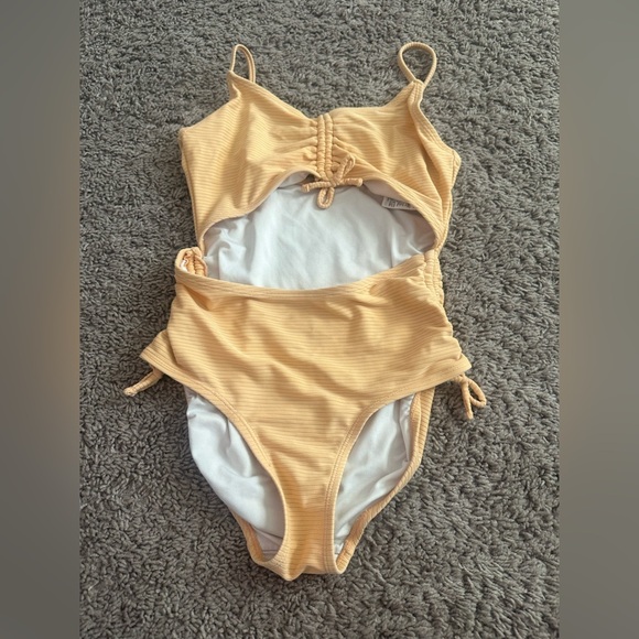 Old Navy Other - Kids one-piece bathing piece.